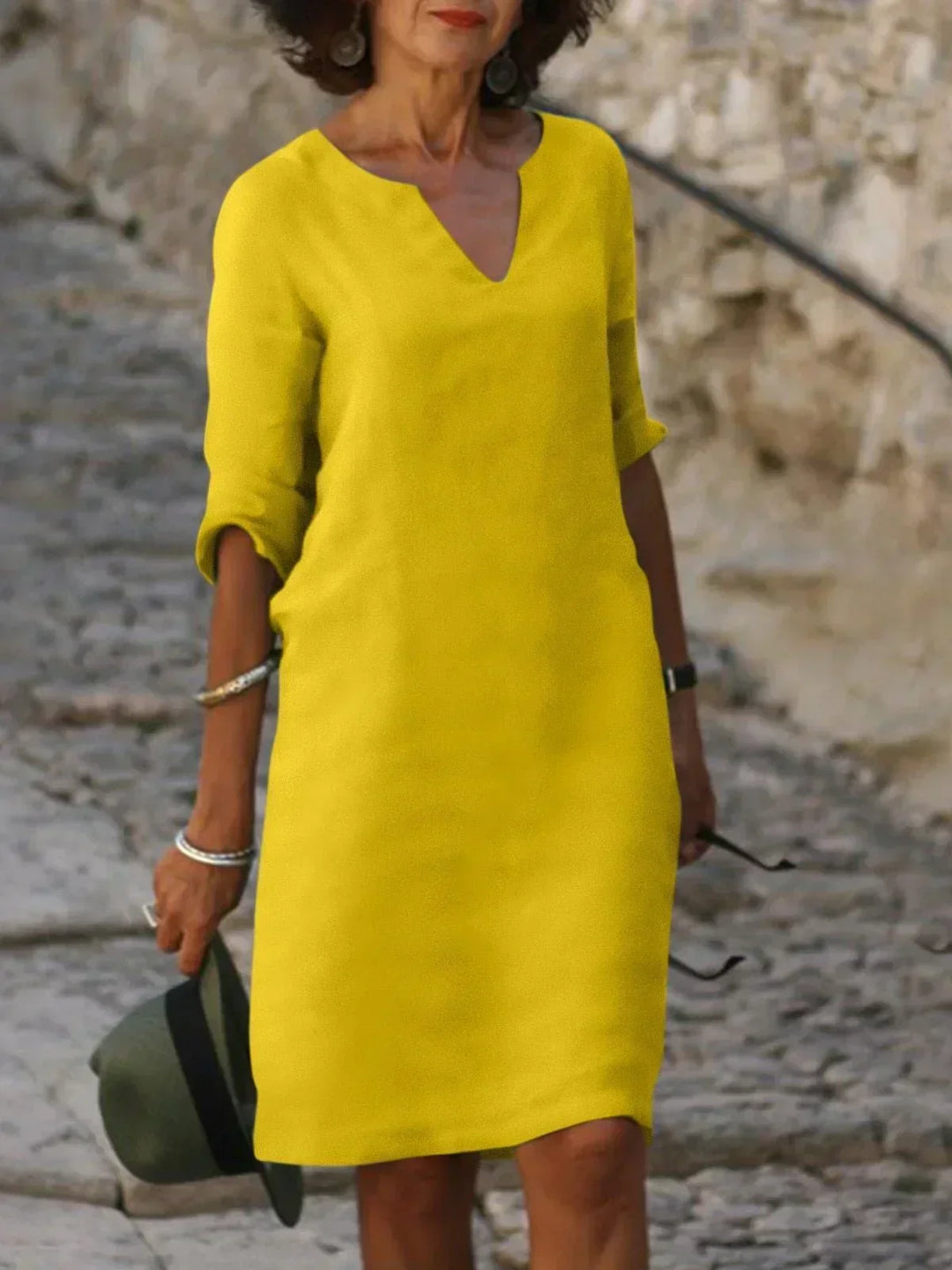 JOSET | Elegant Dress with V-neck